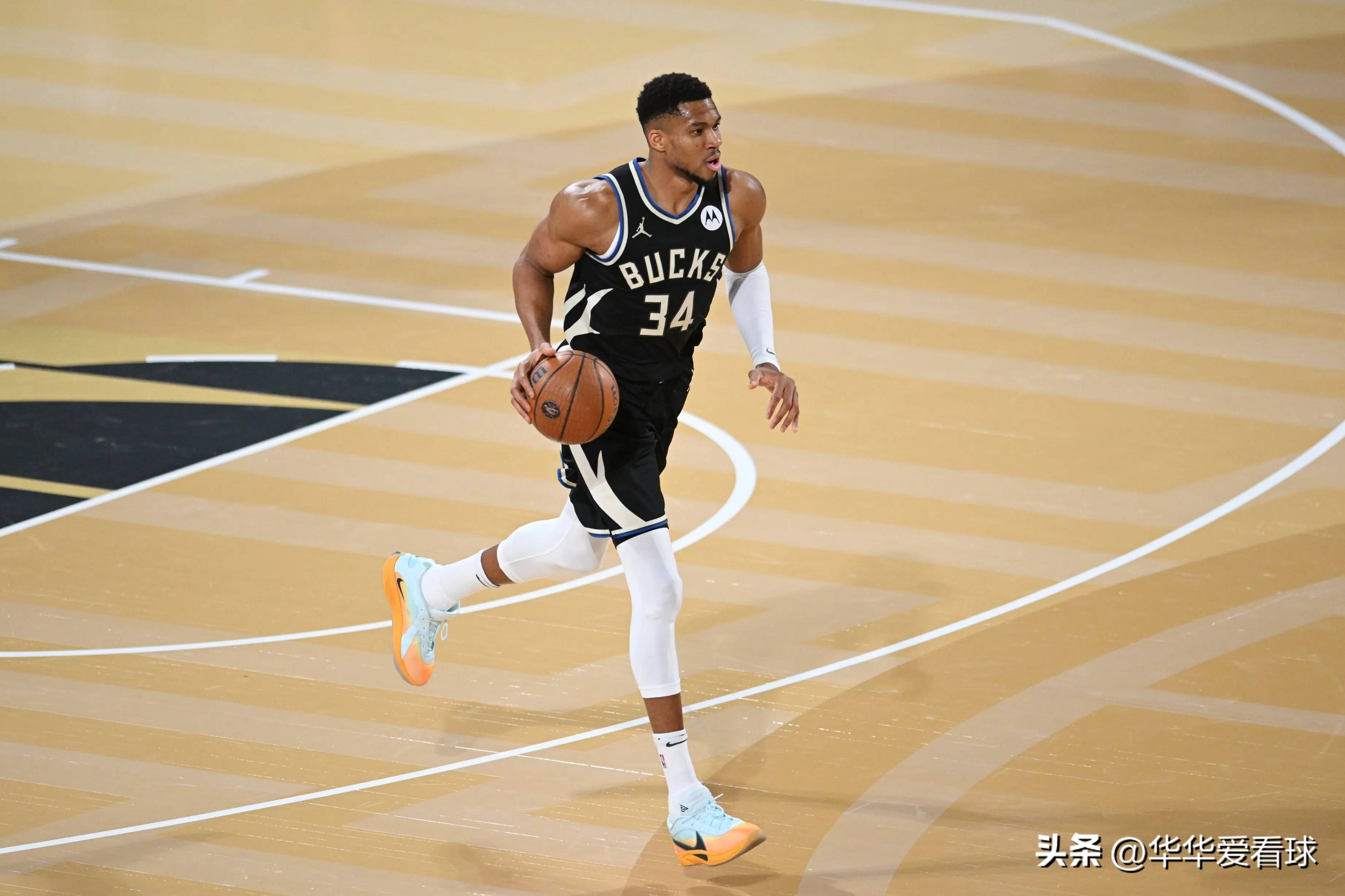 代中锋在赛 代中锋在赛