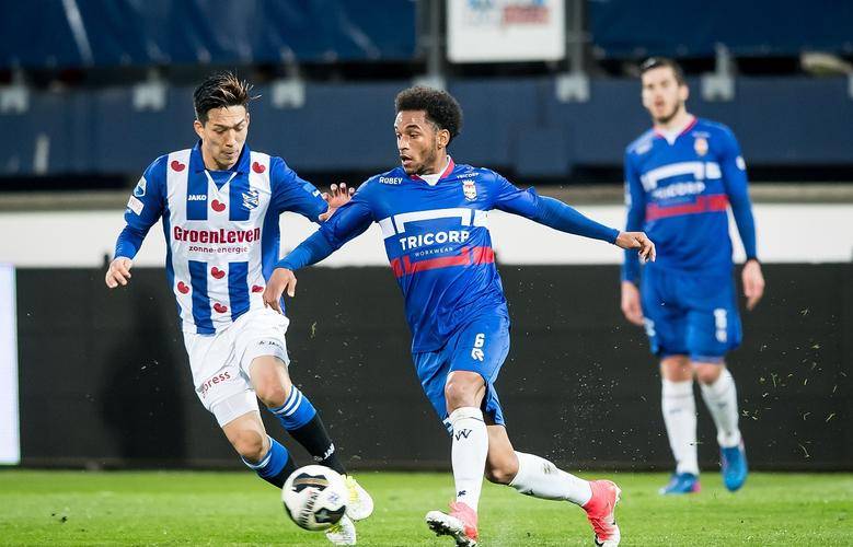 其深厚的青 其深厚的青