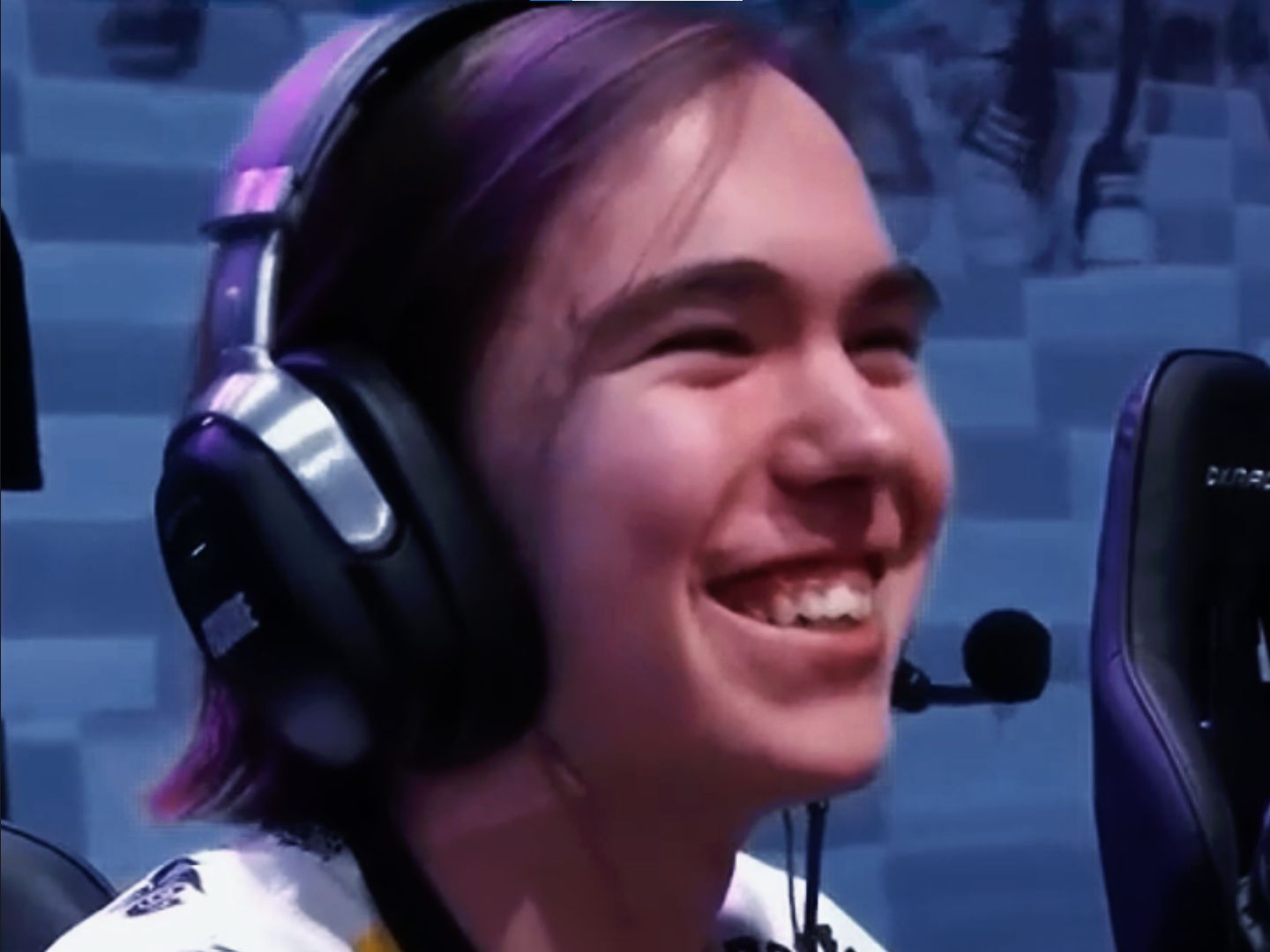 自接手切尔 自接手切尔